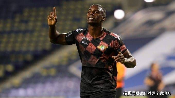少走十年弯路？斯基拉：23岁桑乔收到一家沙特俱乐部的丰厚报价记者斯基拉消息，23岁的桑乔收到一家沙特俱乐部的丰厚报价。